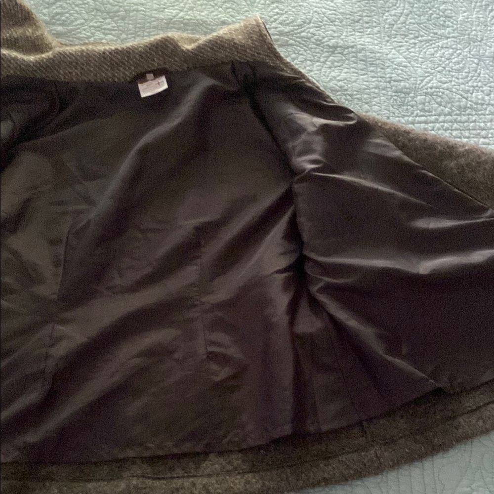 Diagonal Zip Wool Jacket With Collared Neckline - image 6